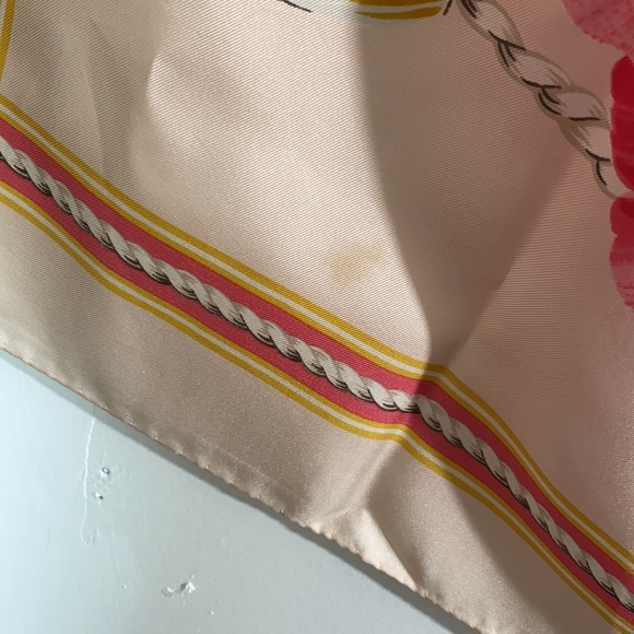 Large oversize silk scarf made in italy - Picture 3 of 13